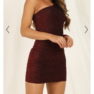 Show po one shoulder dress